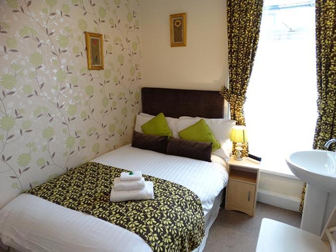 Adelphi Guest House Southport Exteriör bild