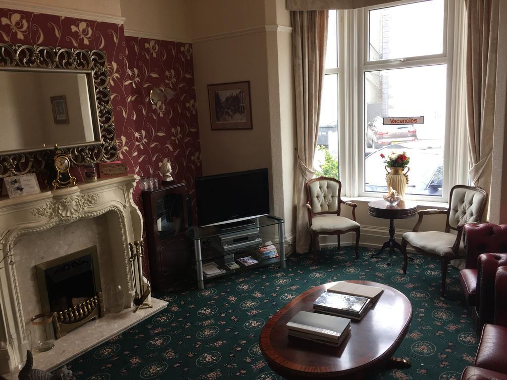 Adelphi Guest House Southport Exteriör bild
