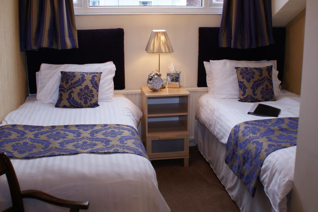 Adelphi Guest House Southport Rum bild