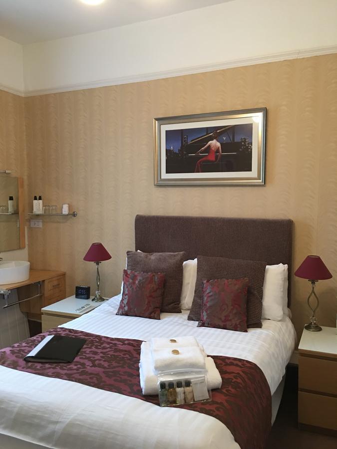 Adelphi Guest House Southport Exteriör bild