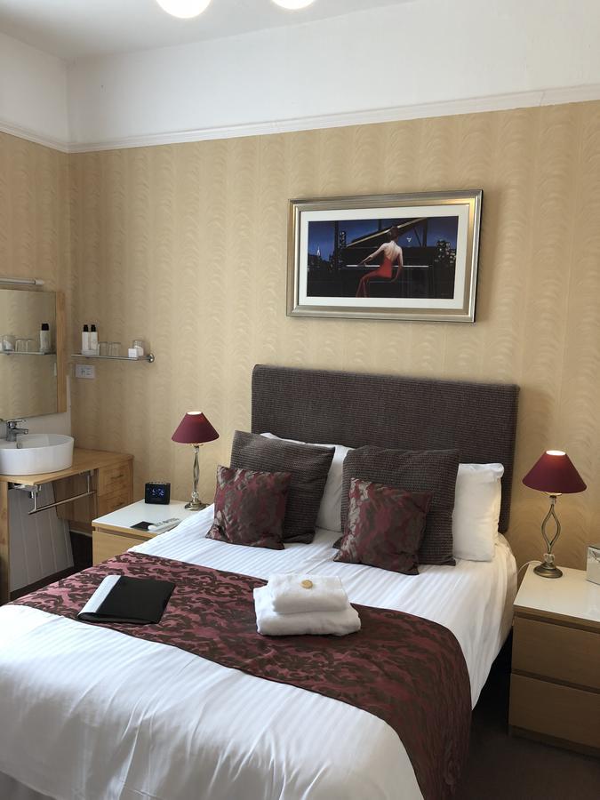 Adelphi Guest House Southport Exteriör bild
